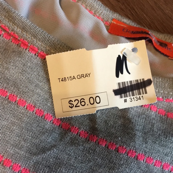 Quarter sleeve shirt😝 - Picture 5 of 6